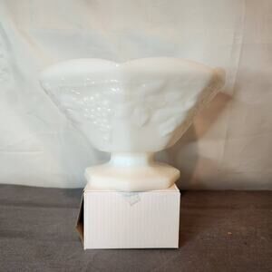 Vintage Anchor Hocking Milk Glass Harvest Grapes Footed Pedestal Bowl 5.25" x 9"